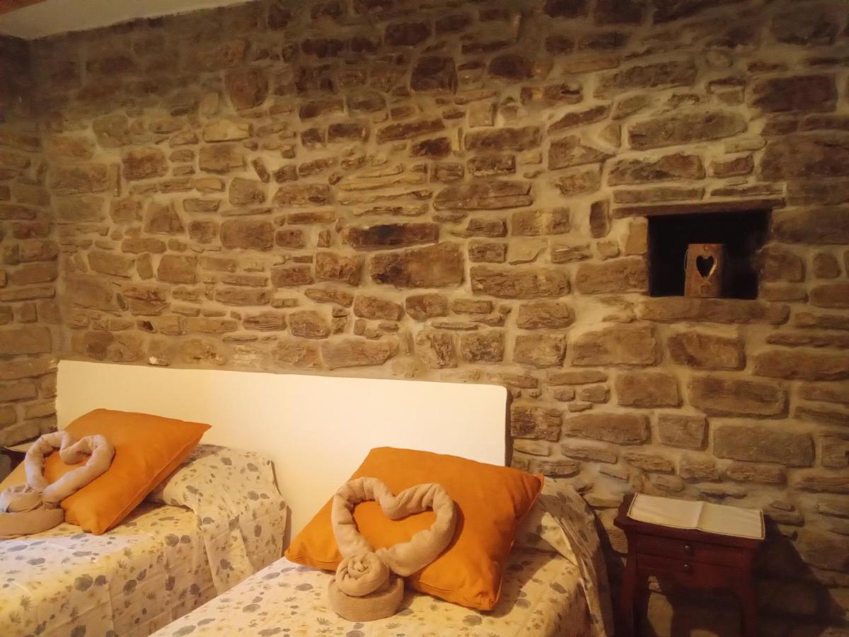 Agriturismo Il Regno Del Marrone Castel del Rio ภายนอก รูปภาพ